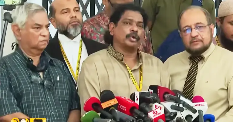 সংবাদ সম্মেলনে কথা বলছেন গুমের শিকার ব্যক্তিরা